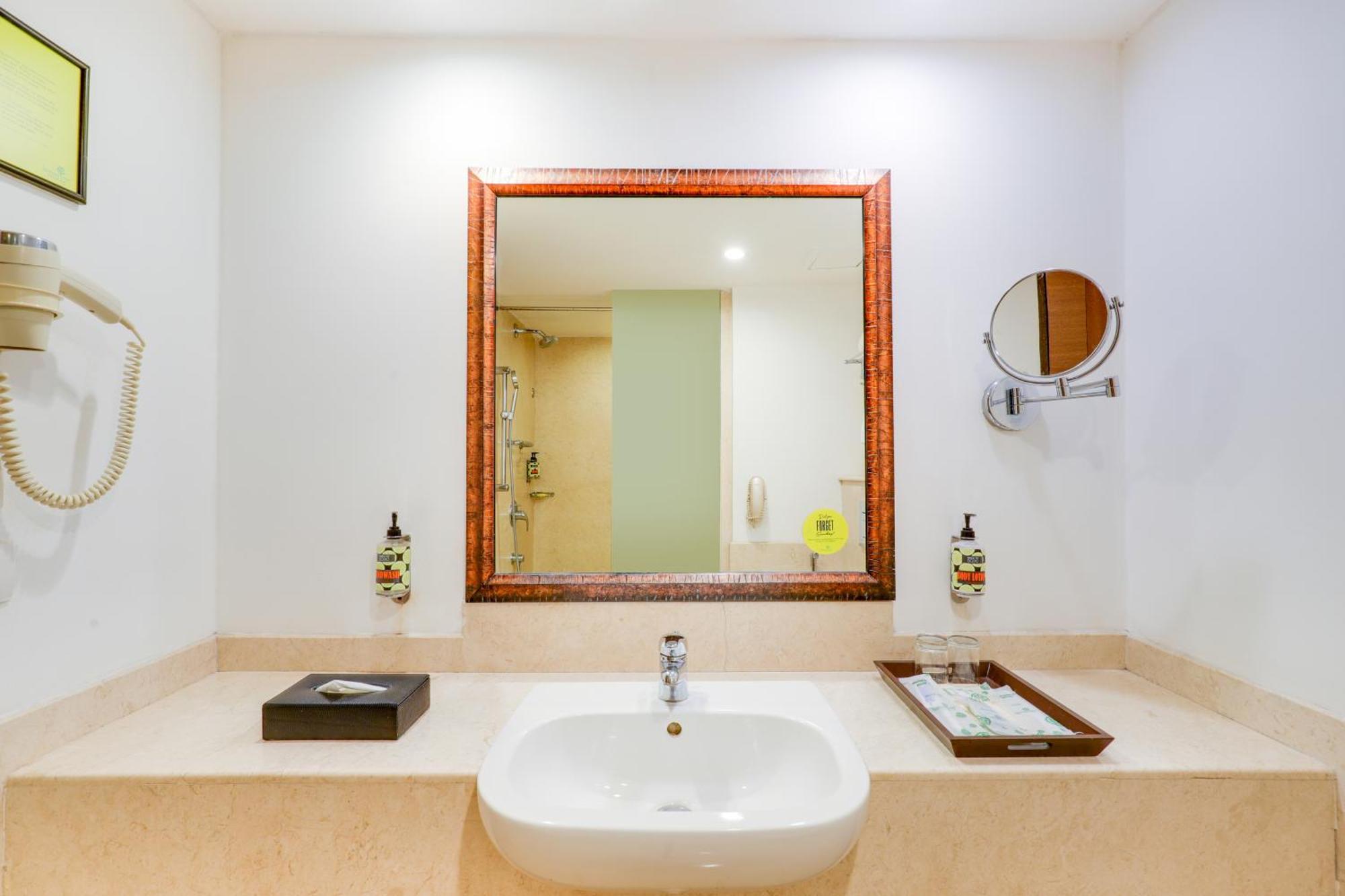 Lemon Tree Premier 1, Gurugram Gurgaon Exterior foto