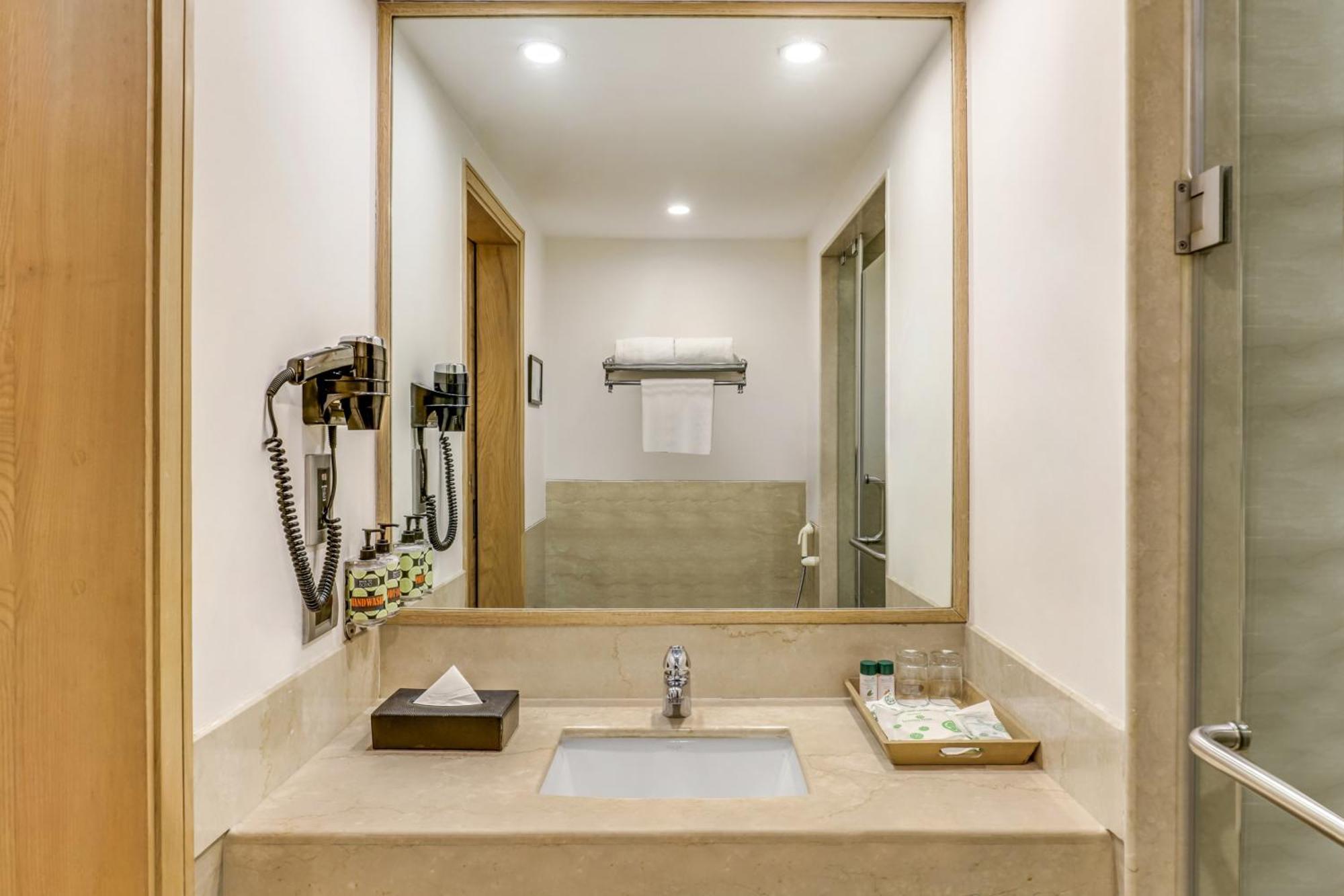 Lemon Tree Premier 1, Gurugram Gurgaon Exterior foto